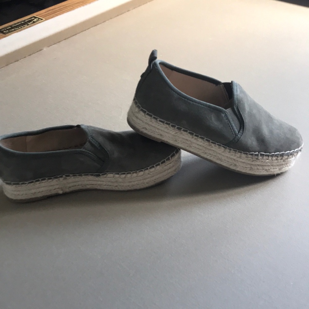Sam Edelman Olive suede slip on